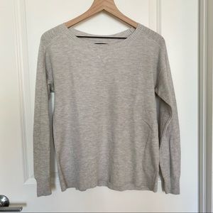 American Eagle | Light Gray Scoop Neck Sweater